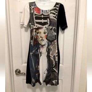 Simply Art Dolcezza Dress Womens Small Black White Art Graphic‎ T Shirt Shift